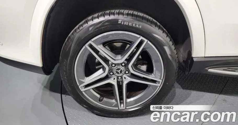 Mercedes-Benz Gls-Class 