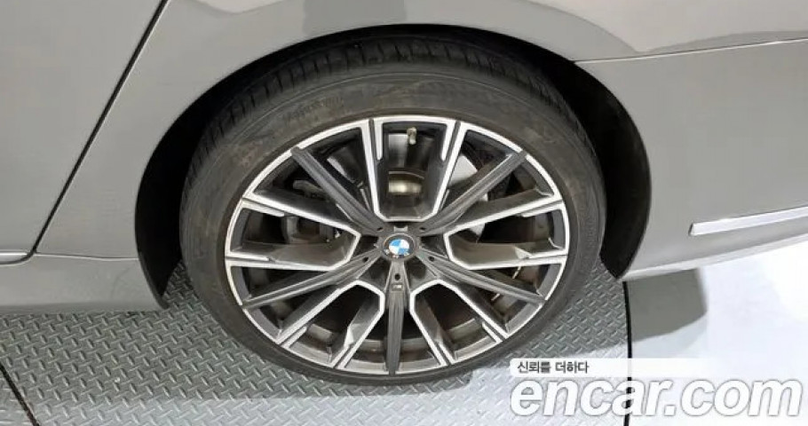 Bmw 7-Series 