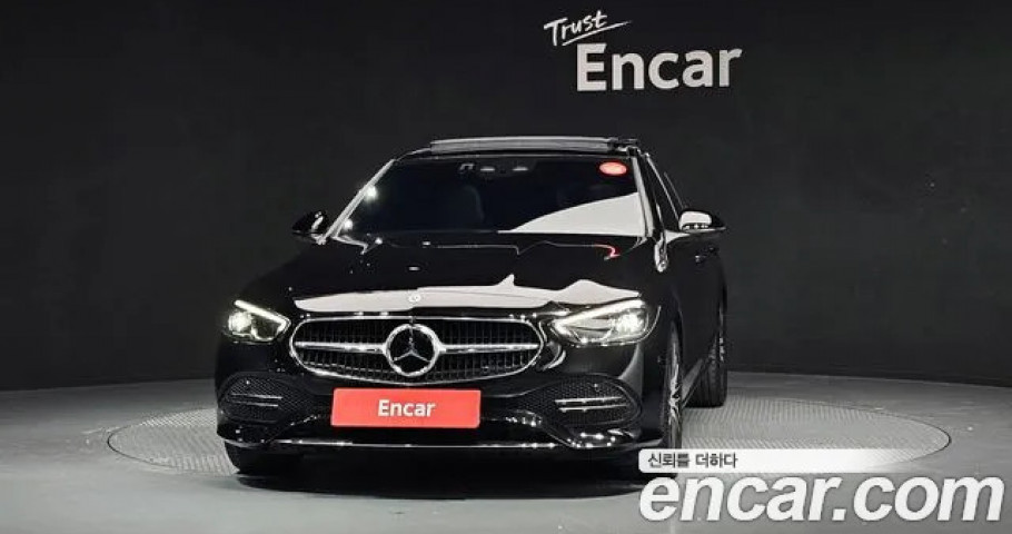 Mercedes-Benz C-Class 