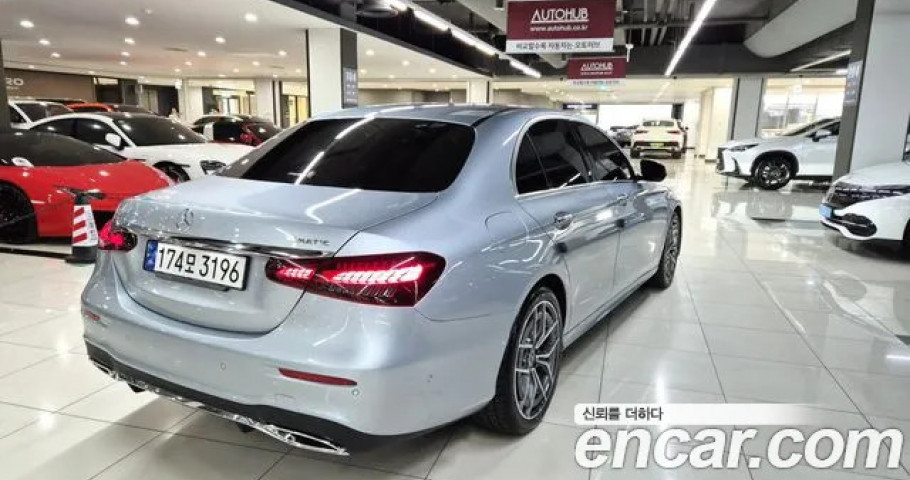 Mercedes-Benz E-Class 