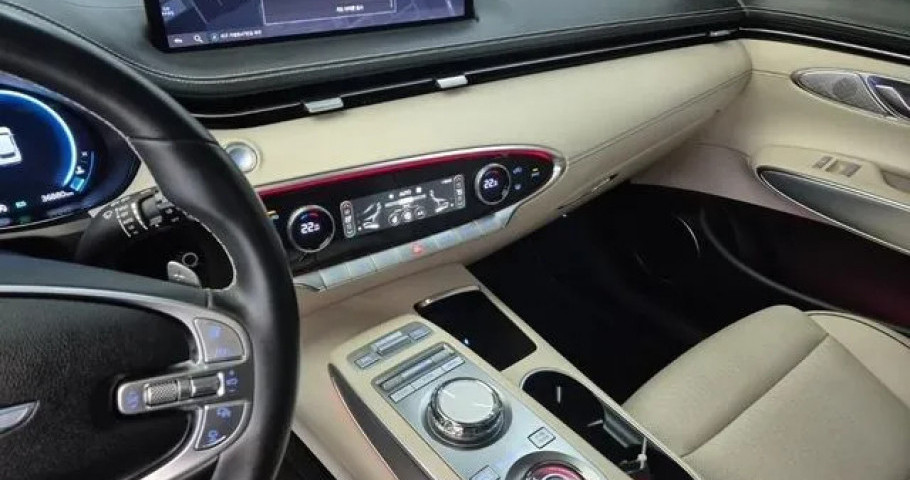 Genesis Gv70 