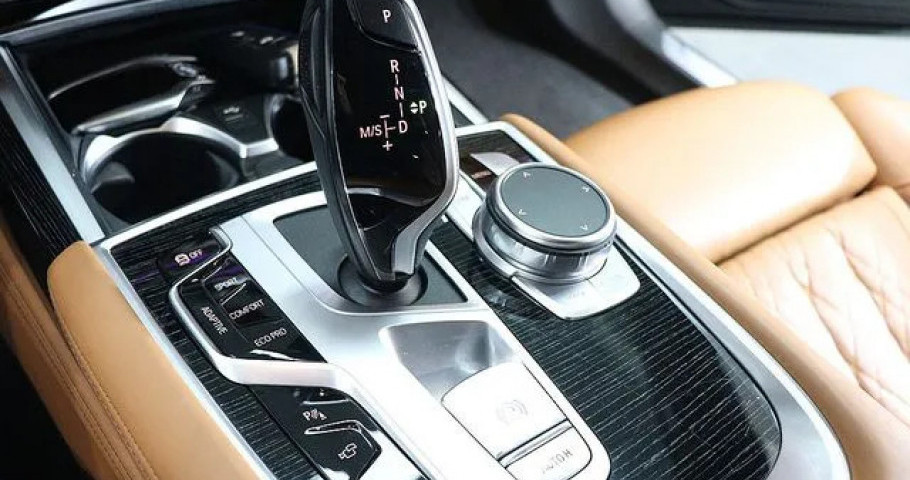 Bmw 7-Series 