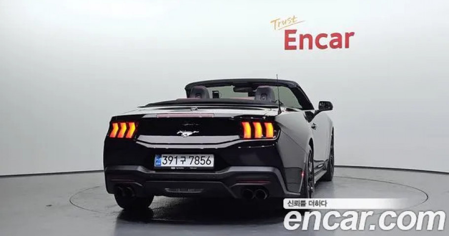 Ford Mustang 