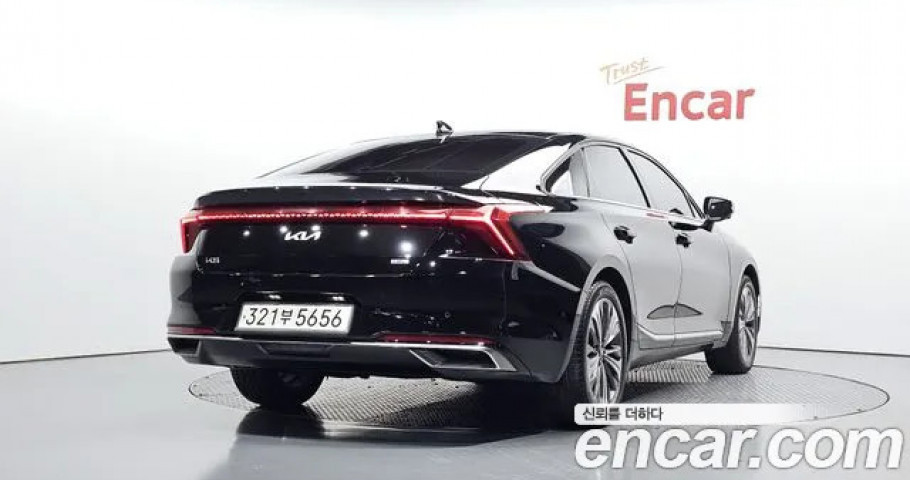 Kia K8 
