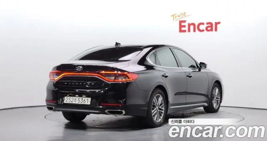 Hyundai Grandeur 