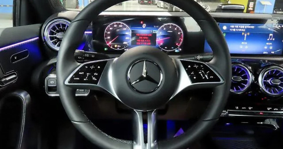Mercedes-Benz A-Class 