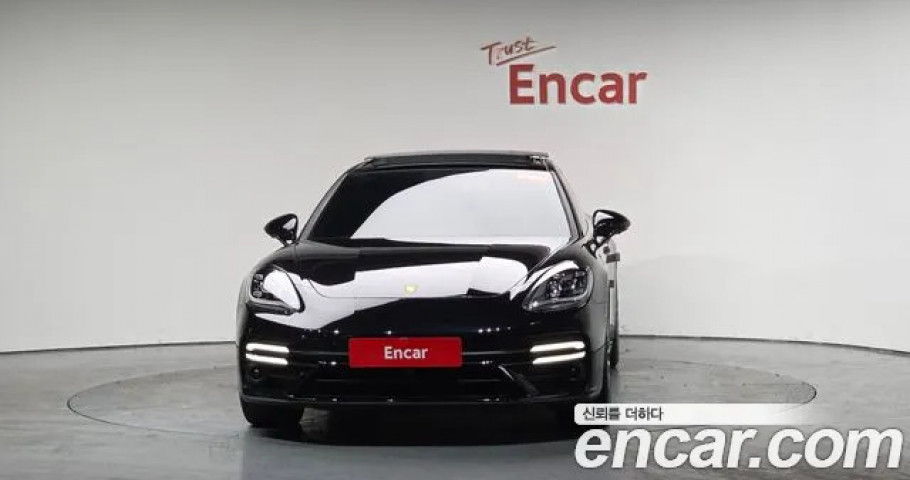 Porsche Panamera 