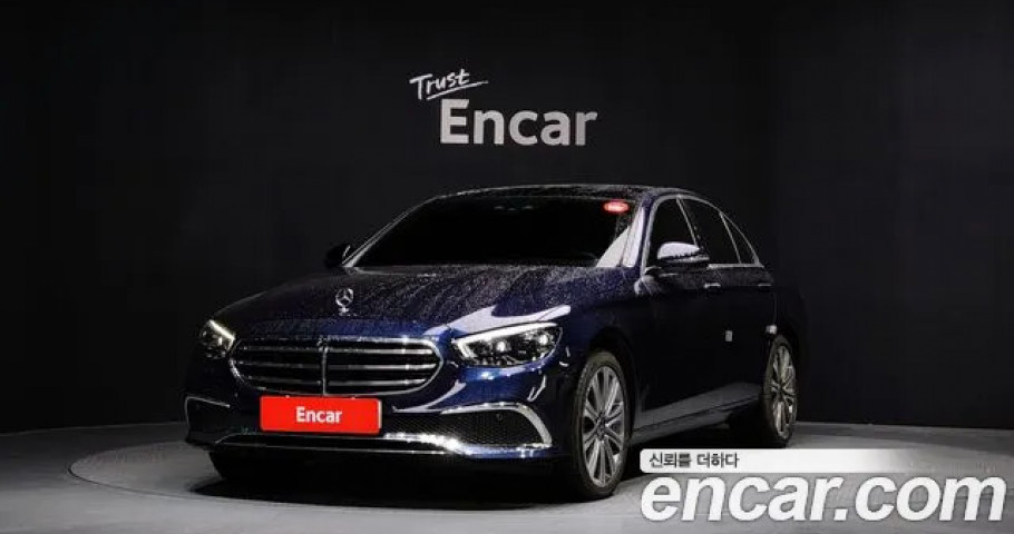 Mercedes-Benz E-Class 