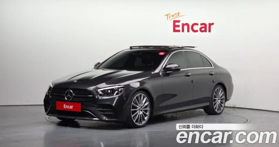 Mercedes-Benz E-Class 