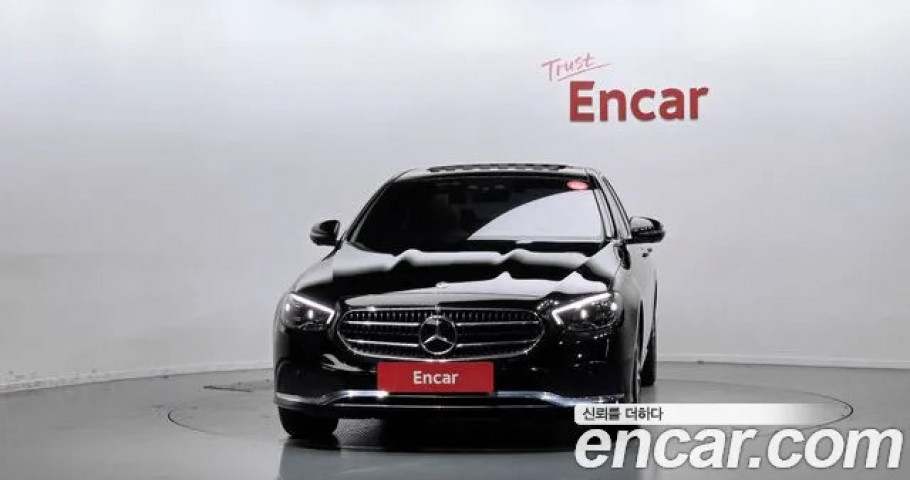 Mercedes-Benz E-Class 