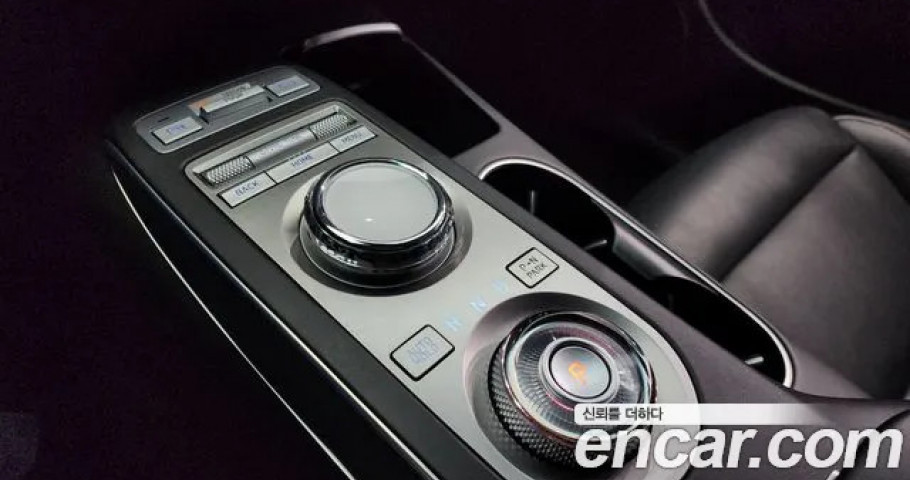 Genesis Gv70 