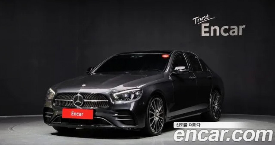 Mercedes-Benz E-Class 
