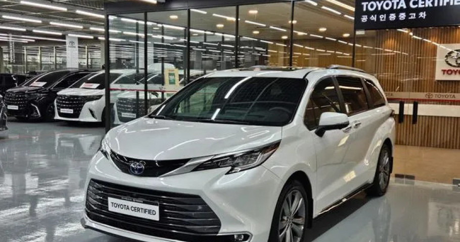 Toyota Sienna 