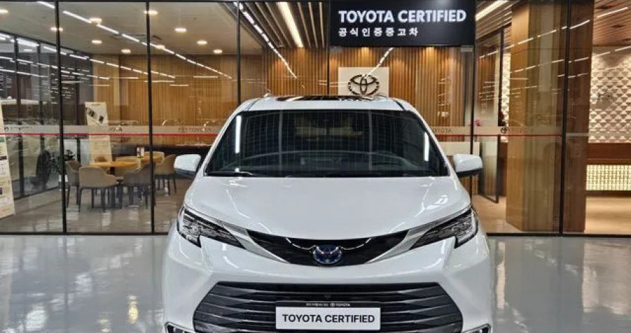 Toyota Sienna 