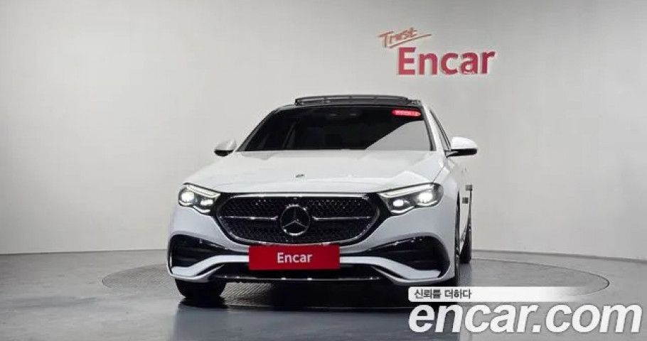 Mercedes-Benz E-Class 