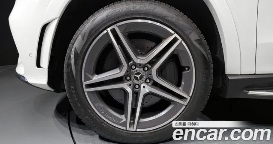 Mercedes-Benz Gls-Class 