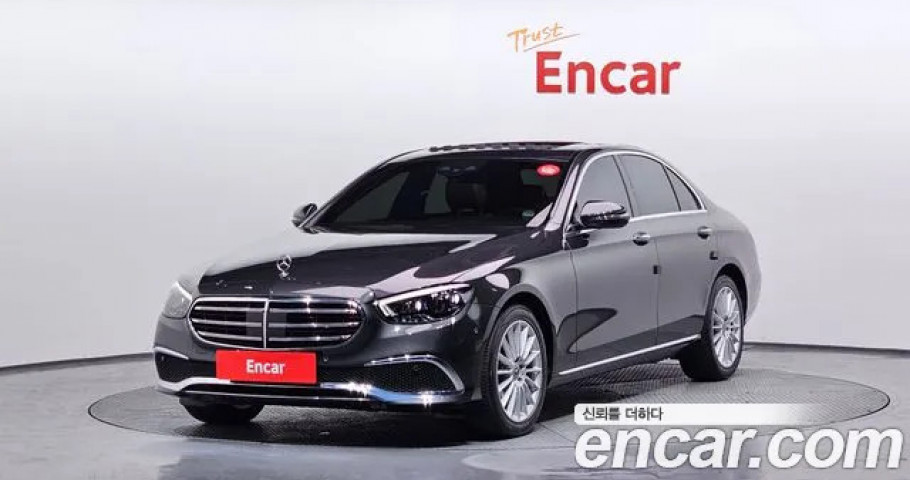 Mercedes-Benz E-Class 