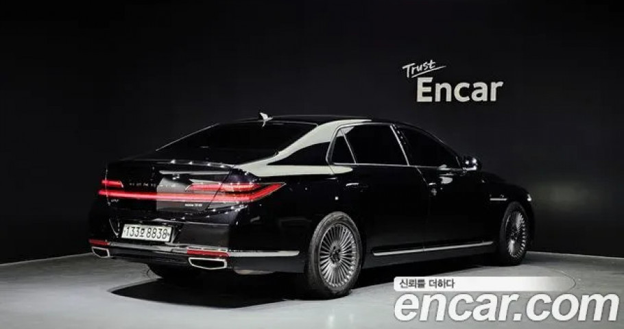 Genesis G90 