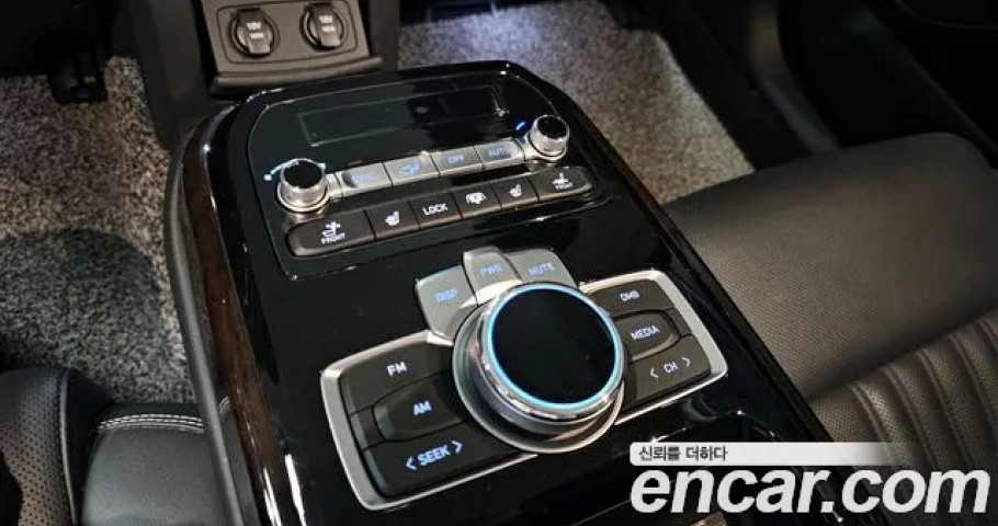 Genesis G90 