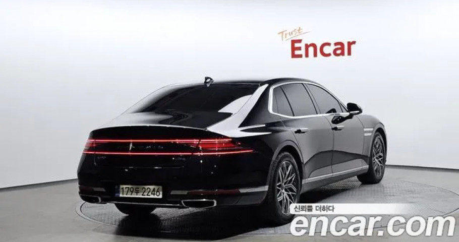 Genesis G90 