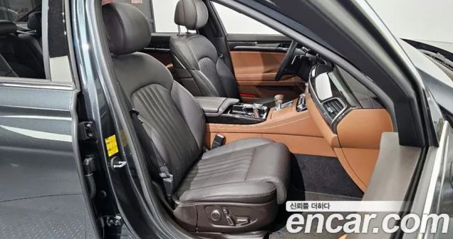 Genesis G90 