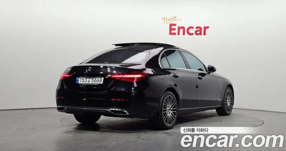 Mercedes-Benz C-Class 