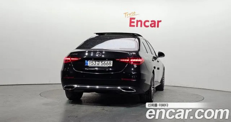 Mercedes-Benz C-Class 