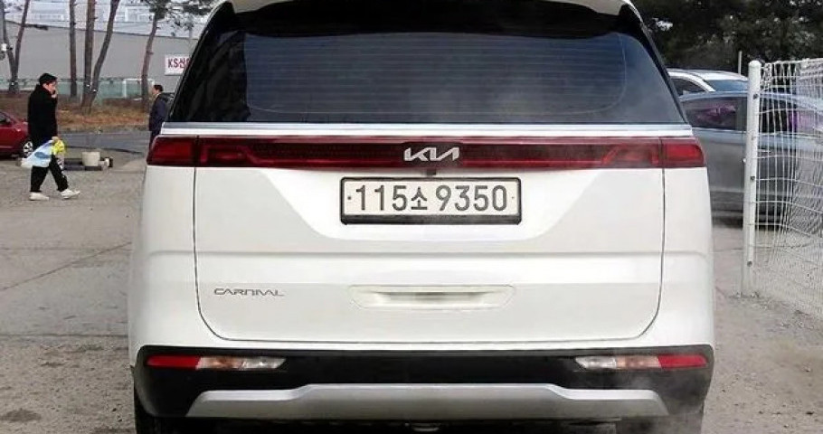 Kia Carnival 