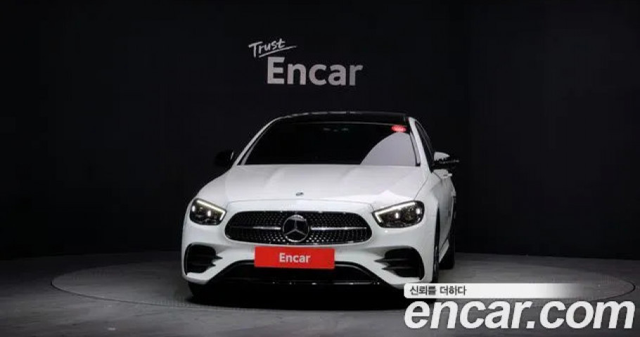 Mercedes-Benz E-Class 