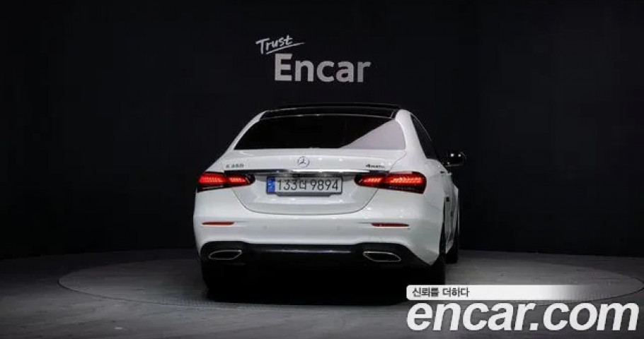 Mercedes-Benz E-Class 