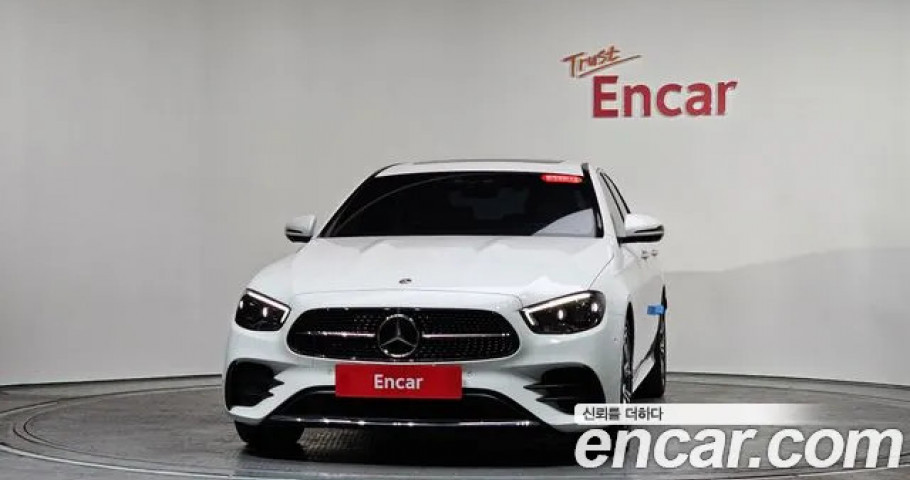 Mercedes-Benz E-Class 