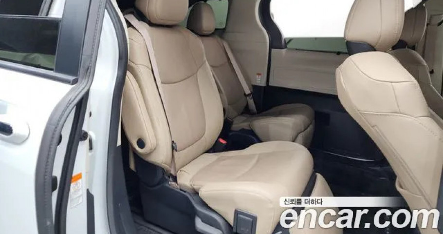 Toyota Sienna 