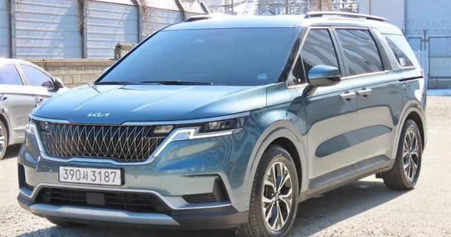 Kia Carnival 