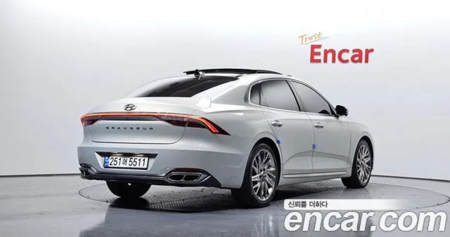 Hyundai Grandeur 