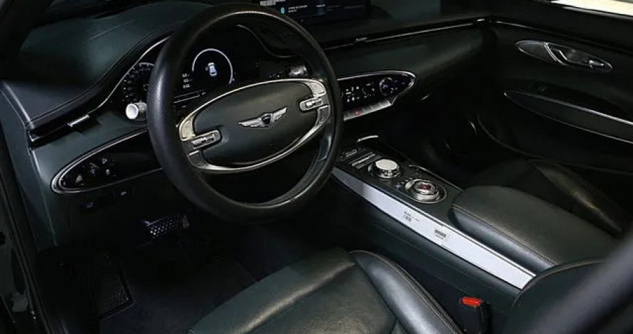 Genesis Gv70 