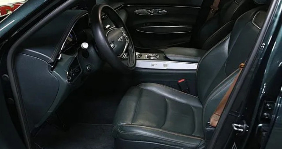 Genesis Gv70 