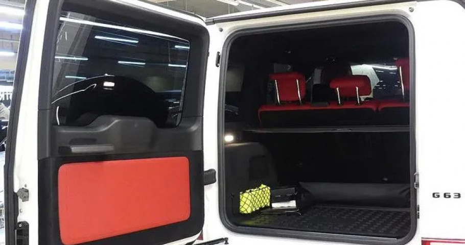 Mercedes-Benz G-Class 