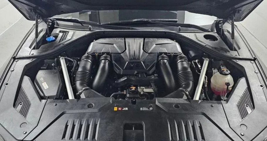 Genesis Gv70 