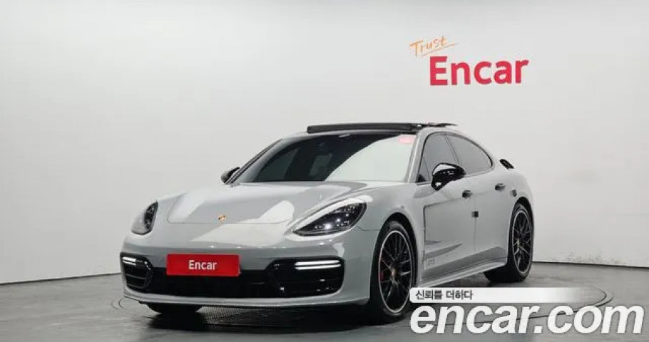 Porsche Panamera 