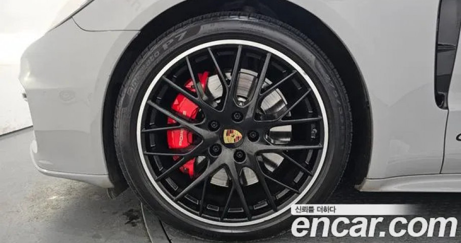 Porsche Panamera 