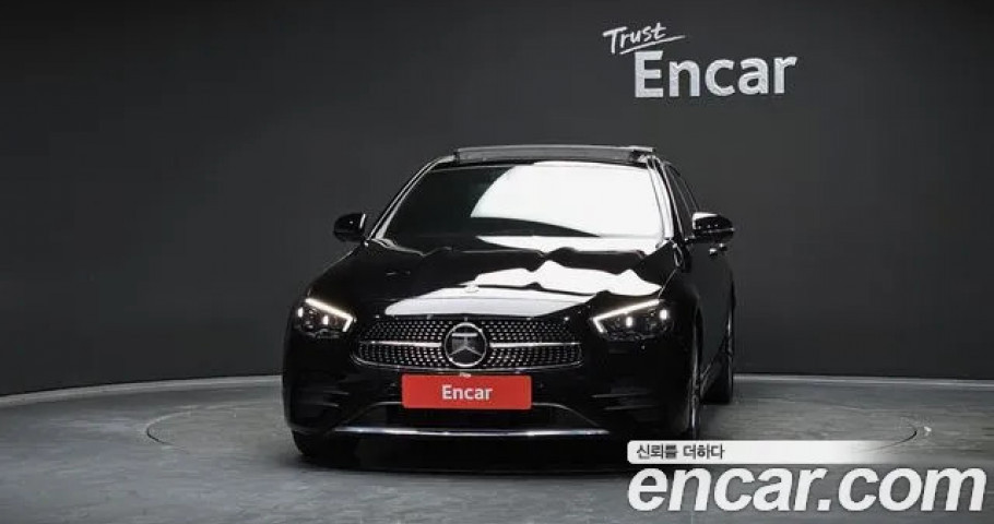 Mercedes-Benz E-Class 
