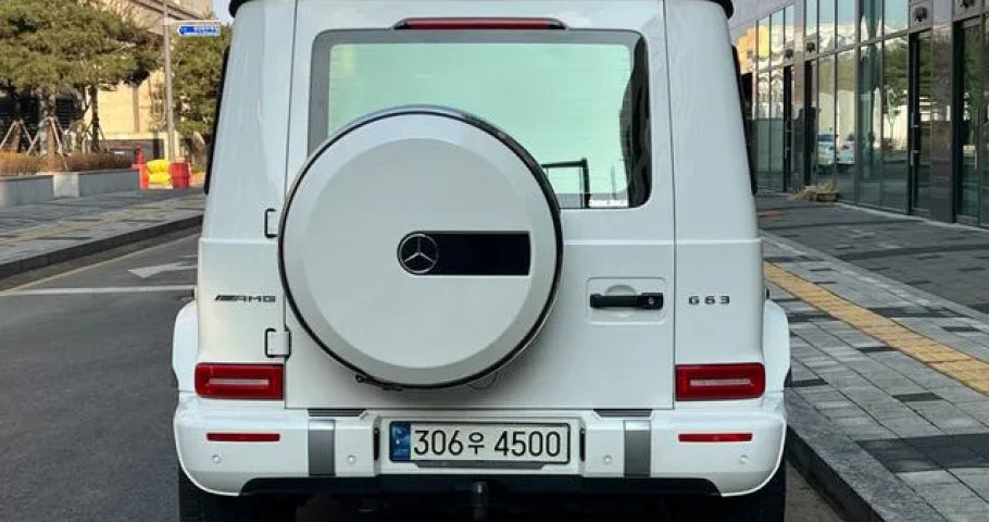 Mercedes-Benz G-Class 