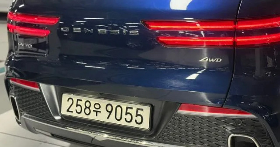 Genesis Gv70 