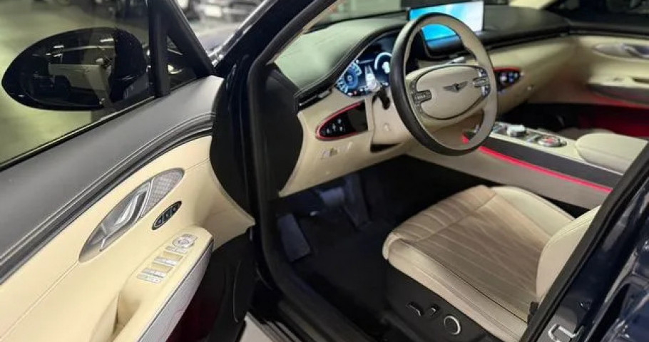 Genesis Gv70 