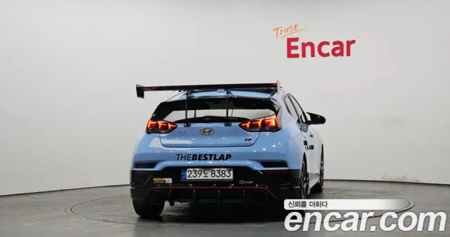 Hyundai Veloster 