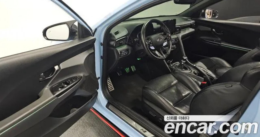 Hyundai Veloster 