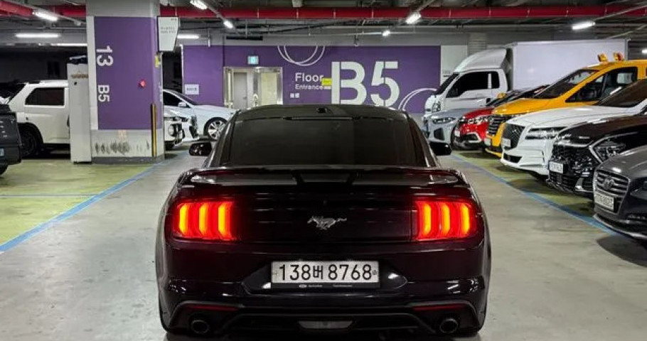 Ford Mustang 
