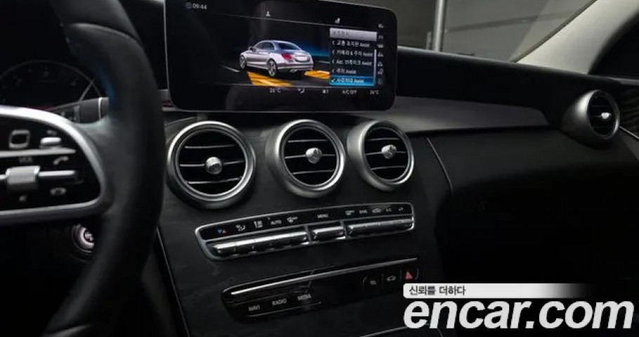 Mercedes-Benz C-Class 