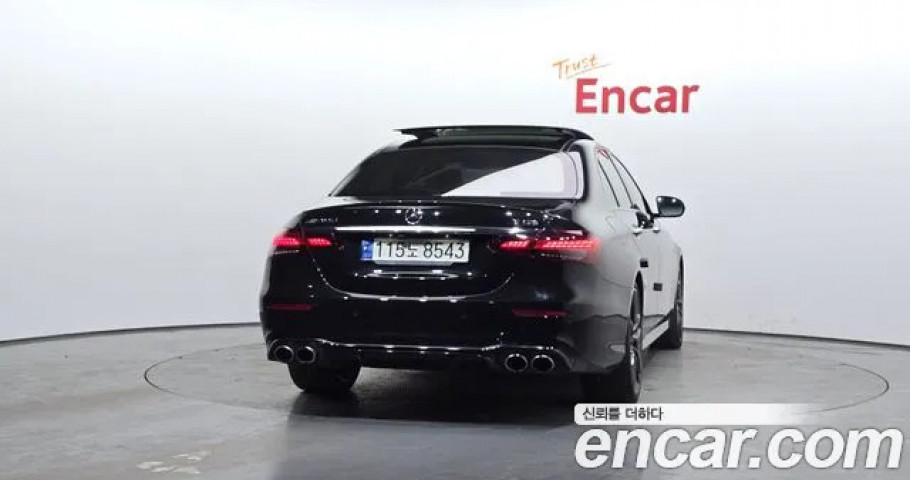 Mercedes-Benz E-Class 