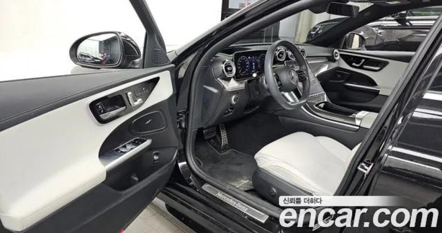 Mercedes-Benz C-Class 